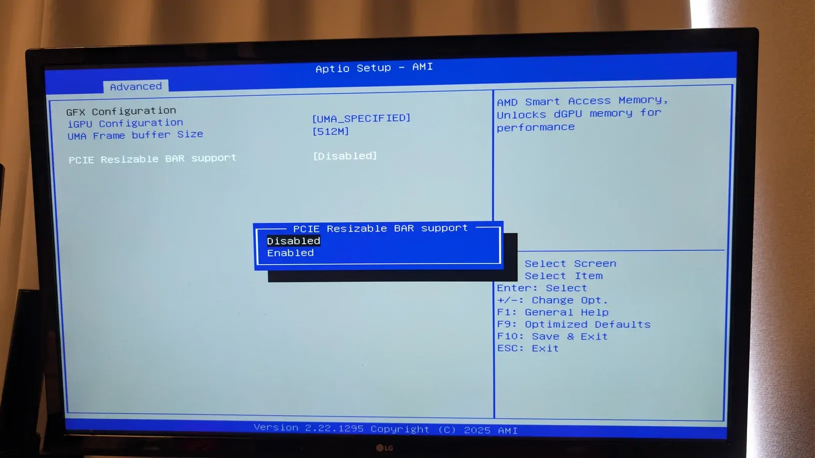 PCIe Resizable BAR support を Disabled にする。